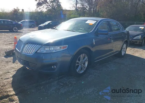2010 Lincoln Mks из США, поврежденный, VIN 1LNHL9DR5AG609371
